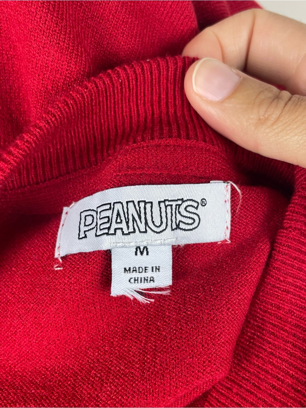 Peanuts Red White Yellow Black Snoopy Charlie Brown Sweater Women Medium - Picture 2 of 5